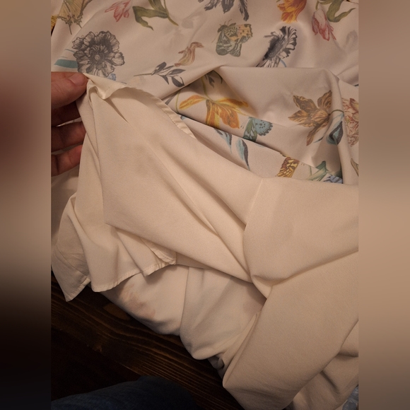 Eshakti maxi dress butterflies - Picture 3 of 14